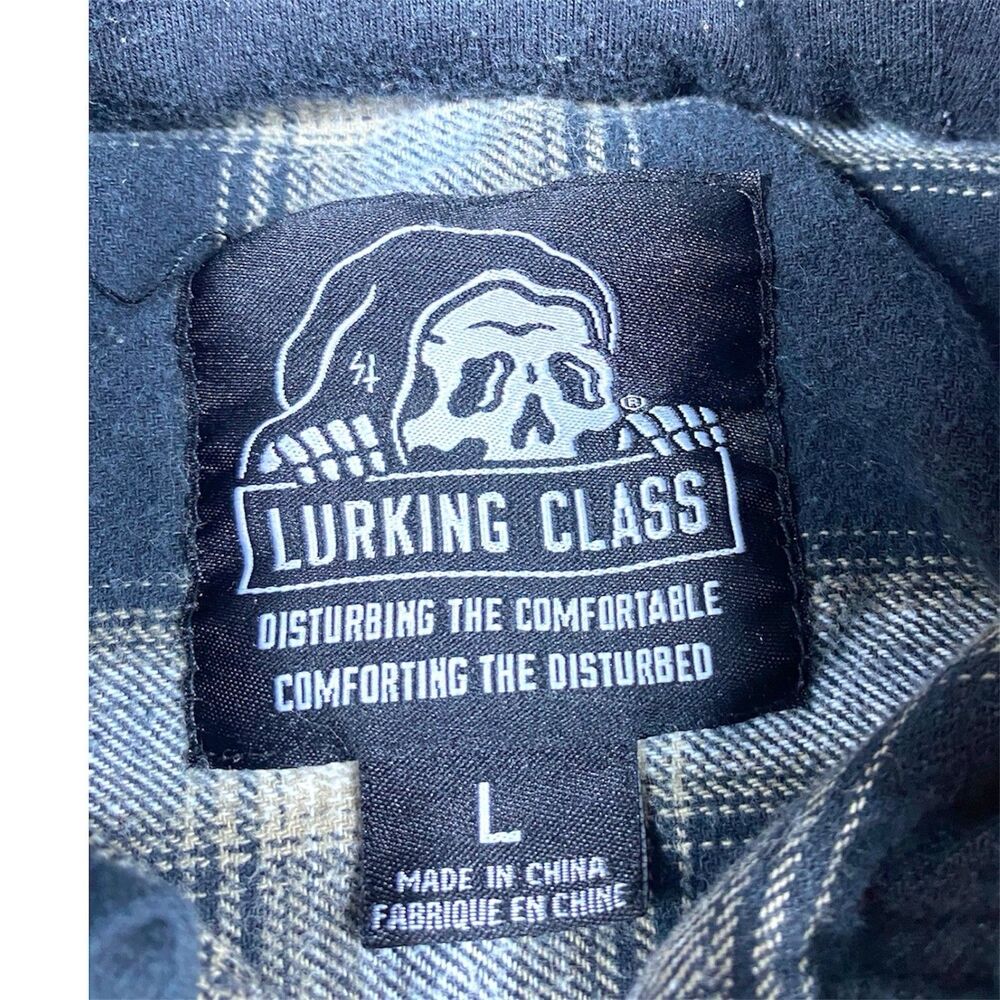 Lurking Class Flannel Shirt Hoodie Mens L Black Plaid Button Up Hooded Dog - Picture 4 of 10